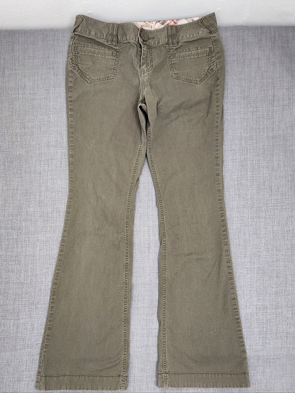 Vintage Mudd Y2K Olive Flare Pants. 32 × 30